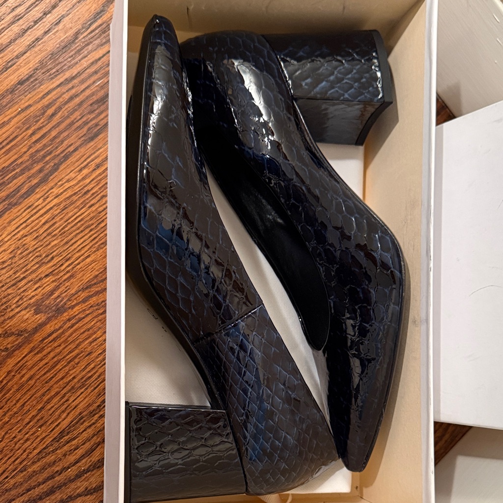 Women's Agl Modern Block Heel Pump Sz 9.5 Navy Python